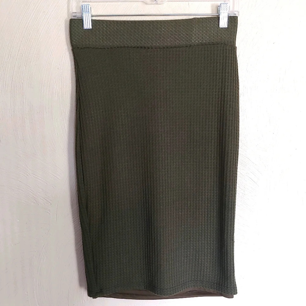 Myths Green Waffle Knit Pencil Skirt with Elastic Band Waist Size Women's Medium